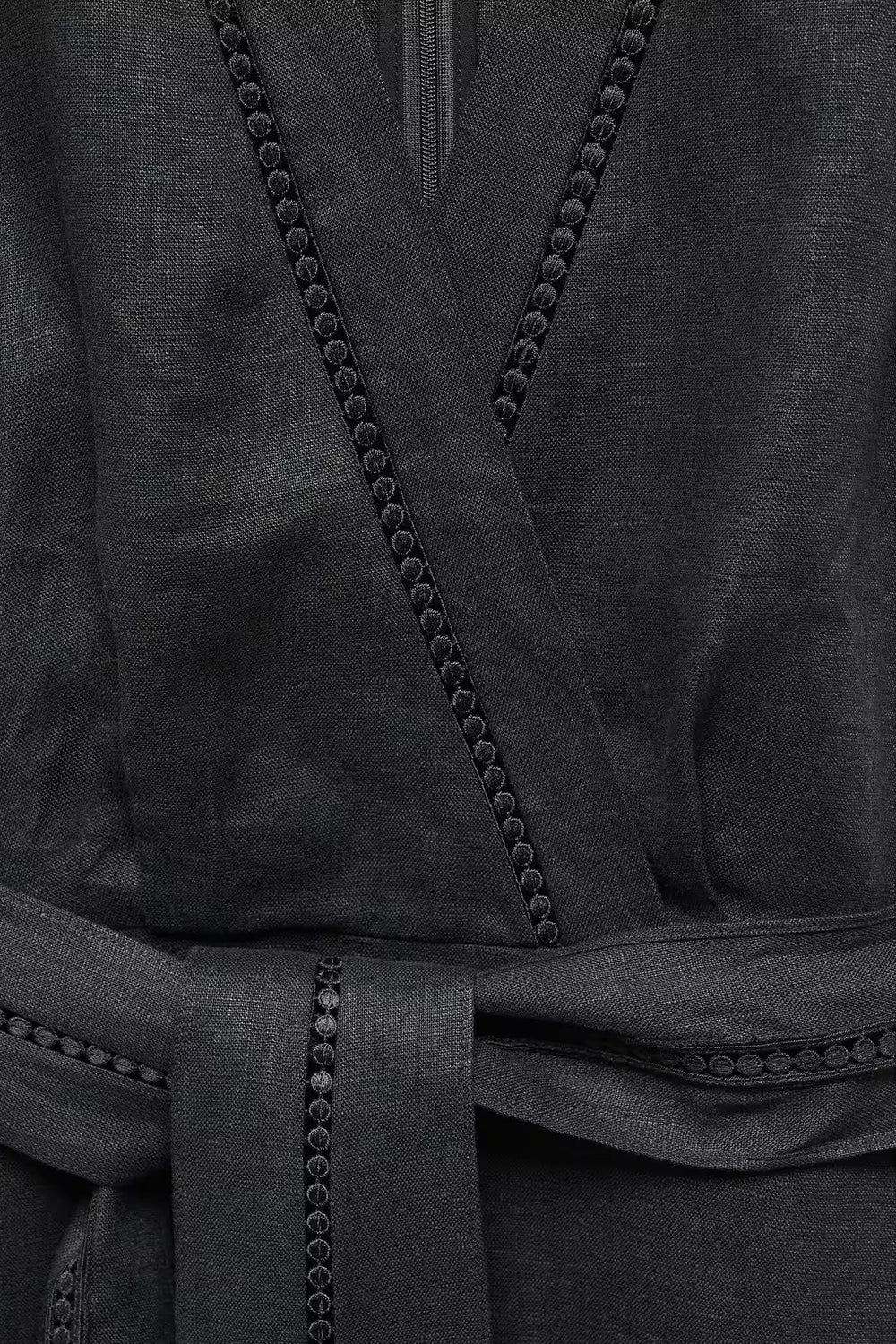 Robe Noir - MANGO