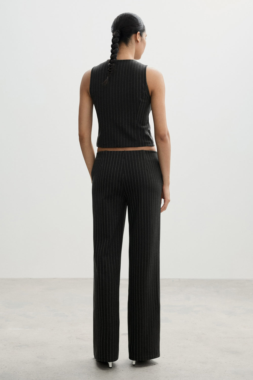 Pantalon Gris - MANGO