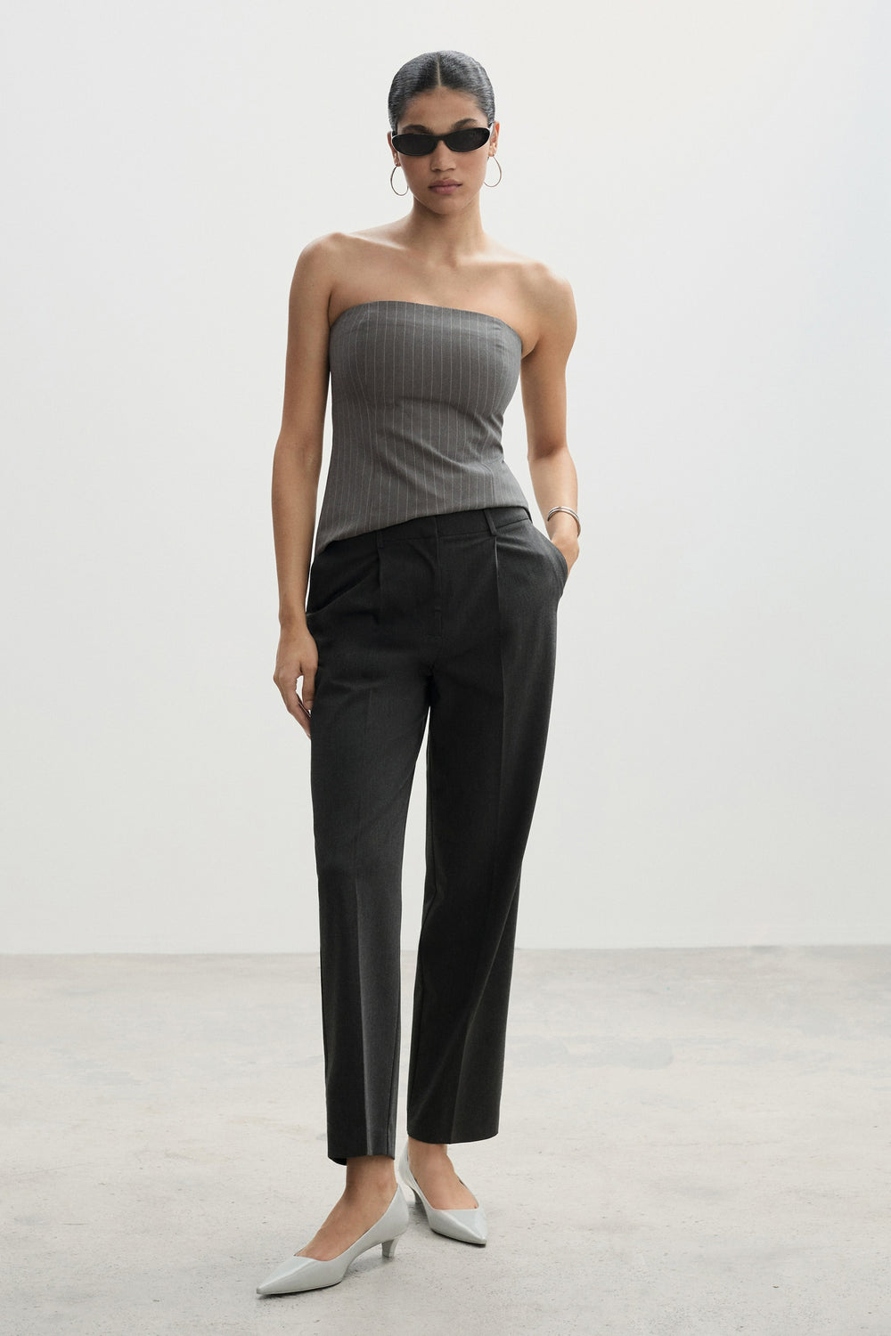 Pantalon Gris - MANGO