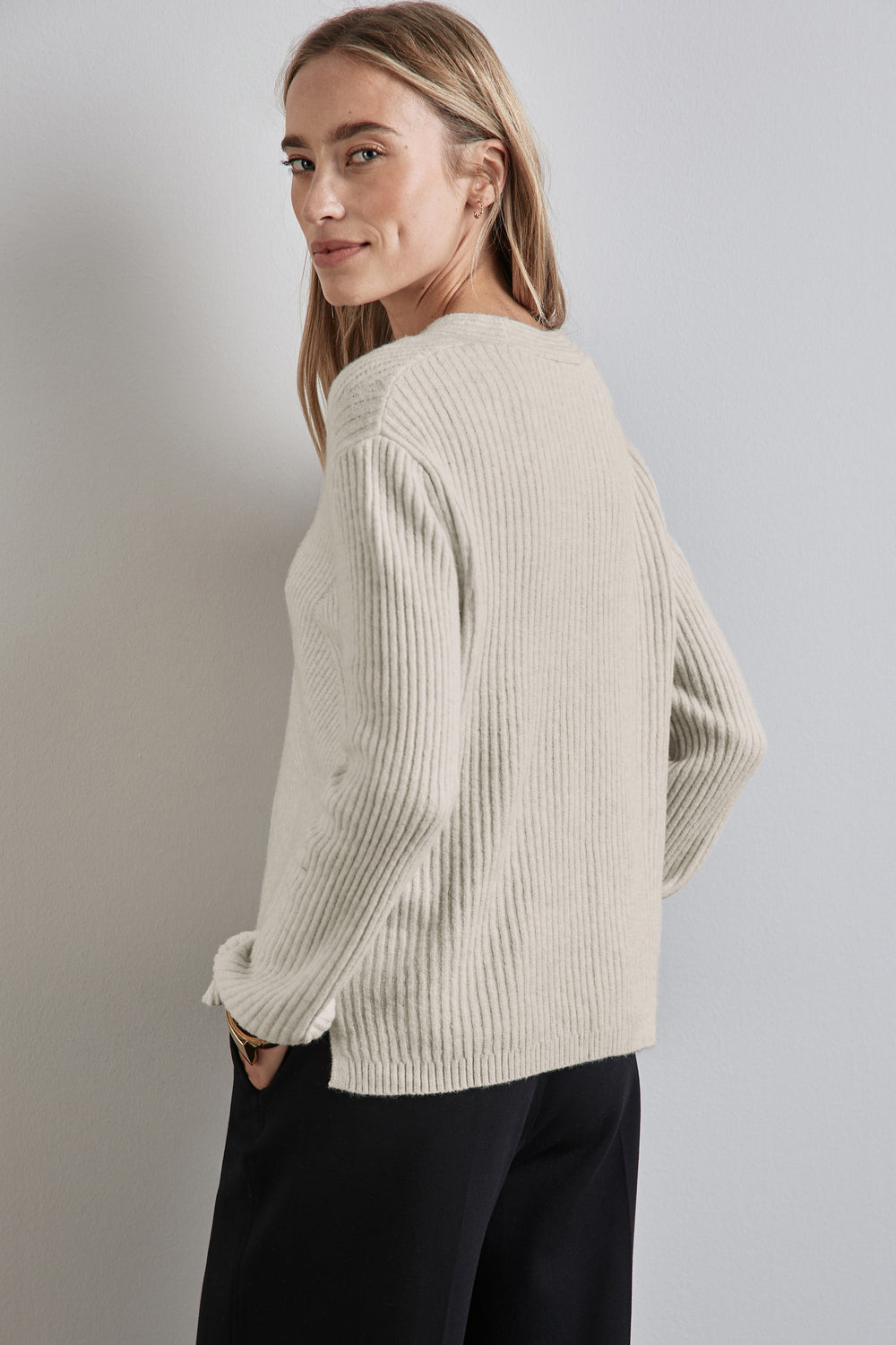 Pull col V Beige - STREET ONE