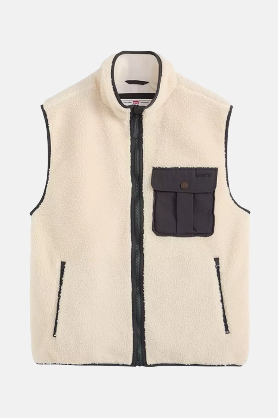 Veste sans manches en sherpa beige de Levi's, avec fermeture éclair centrale noire et poche de poitrine à rabat.