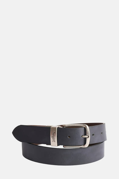 Zwarte leren riem van Levi's® Accessories met zilveren gesp.