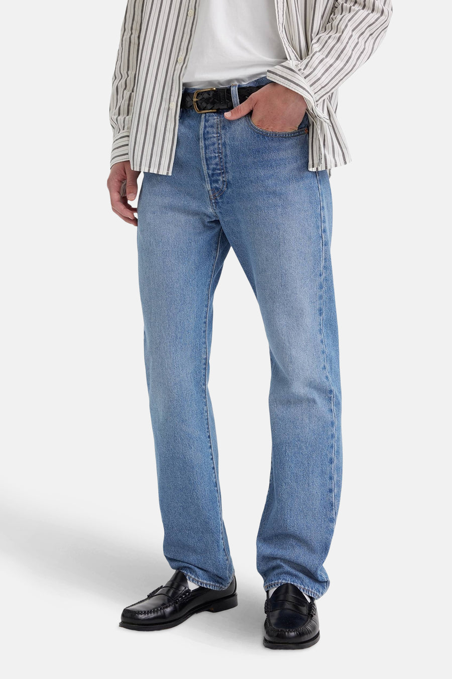 Lichtblauwe rechte jeans van Levi's®, met leren etiket met het merklogo.