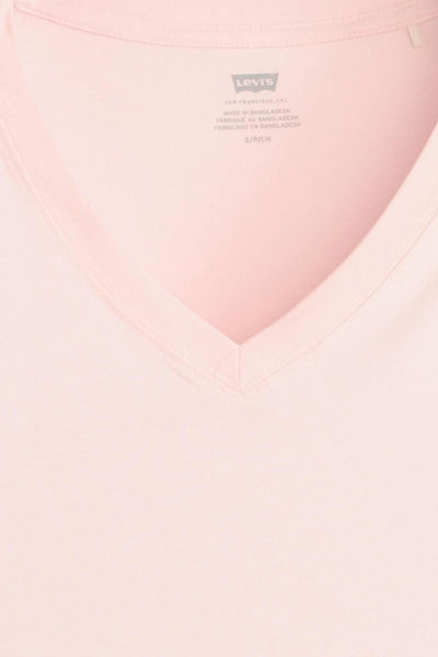 Roze T-shirt met korte mouwen van Levi's met een V-hals.