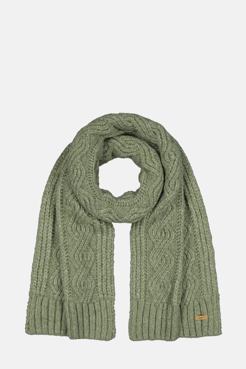 Groene kabelgebreide sjaal van Barts, gedragen met een beige getextureerde jas.