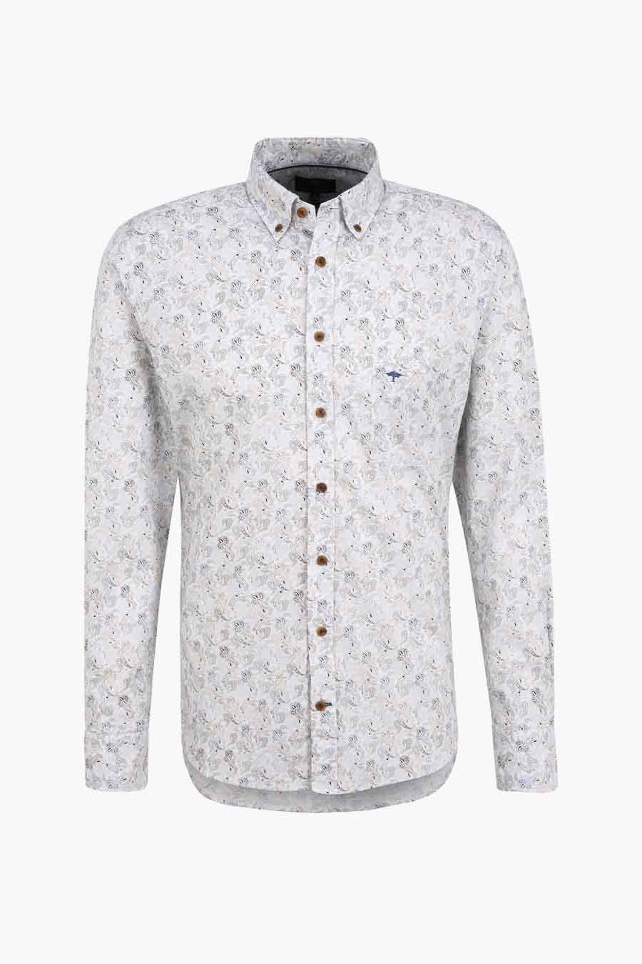 Chemise à manches longues blanche de Fynch-Hatton avec motif imprimé et boutons marron.
