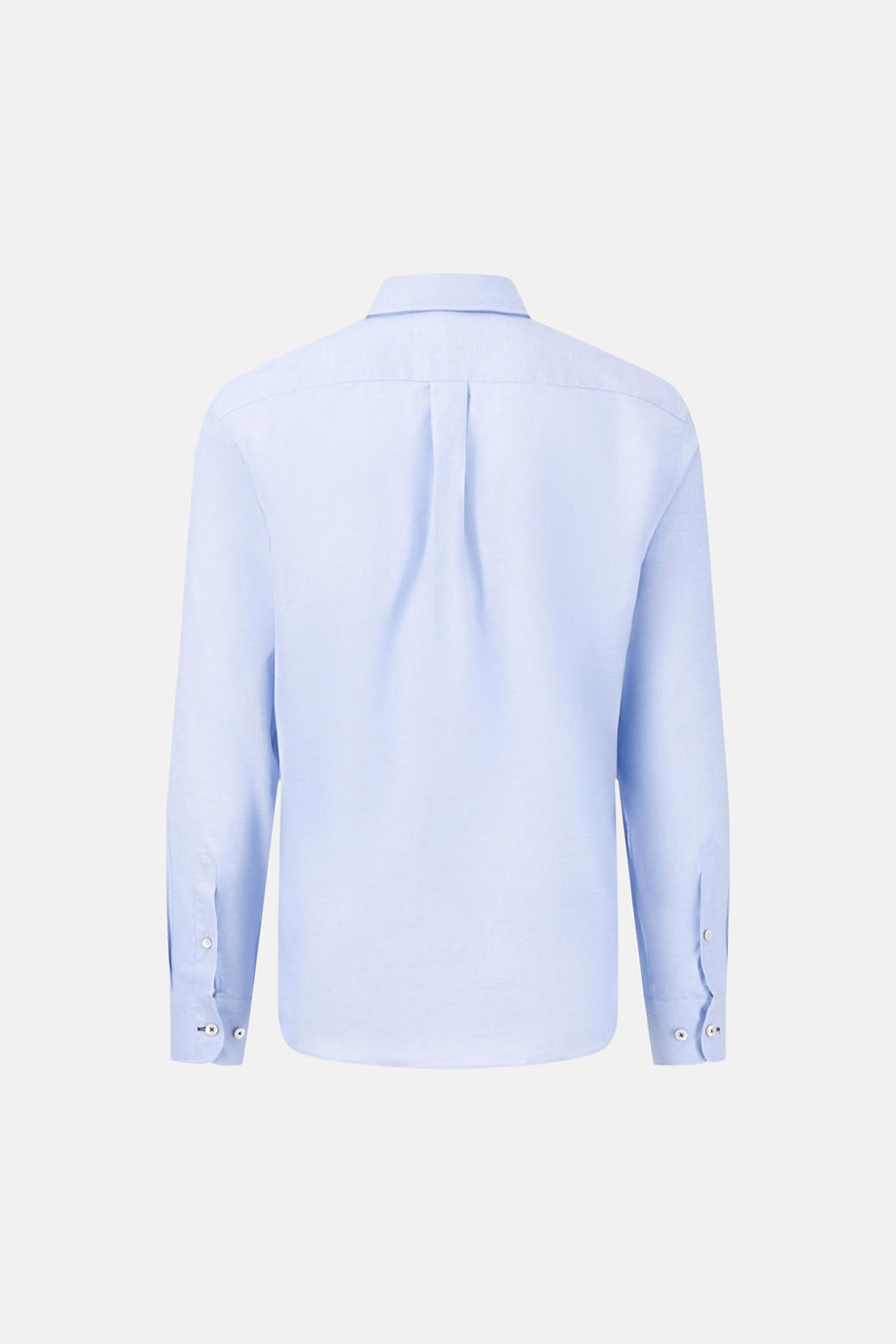 Chemise à manches longues bleue de Fynch-Hatton, vue de dos, avec des plis discrets et des poignets boutonnés.