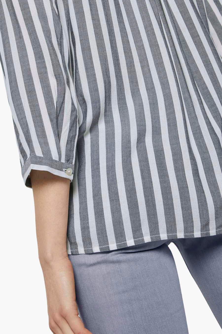 Blouse met lange mouwen blauw van Tom Tailor, grijze en witte strepen.