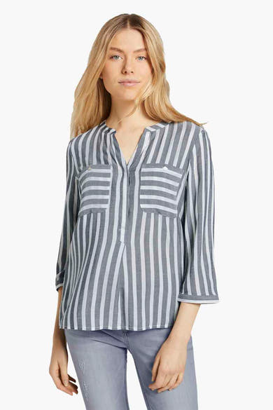 Blauwe gestreepte blouse met lange mouwen van Tom Tailor, met borstzakken en knoopsluiting.