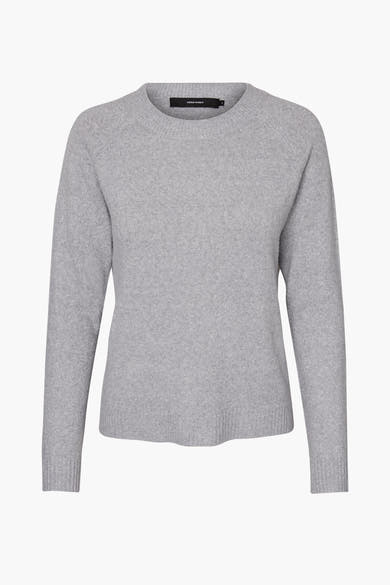 Pull gris en maille de VERO MODA, coupe classique à manches longues.