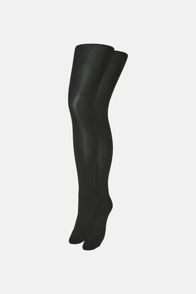 Zwarte panty van VERO MODA, gepresenteerd op een witte achtergrond.