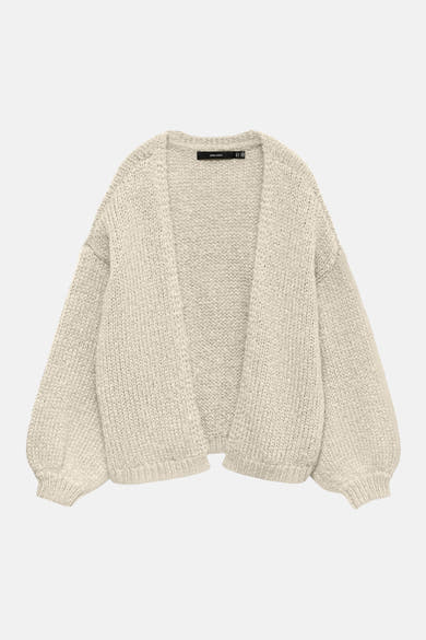 Beige VERO MODA® vest in dikke gebreide stof met pofmouwen en open voorkant, plat gepresenteerd.