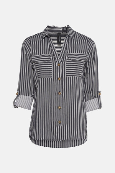 Gestreepte blouse met lange mouwen in meerdere kleuren van VERO MODA, met knoopbare klepzakken en opgerolde mouwen.