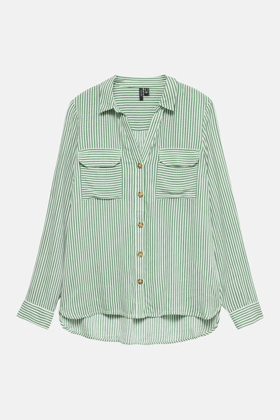 Groen gestreept overhemd met lange mouwen van VERO MODA, met opgestikte zakken en knoopsluiting.