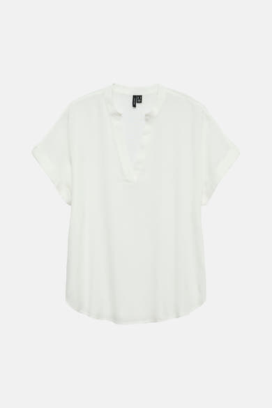 Blouse à manches courtes blanche de VERO MODA® avec col mao et encolure en V.