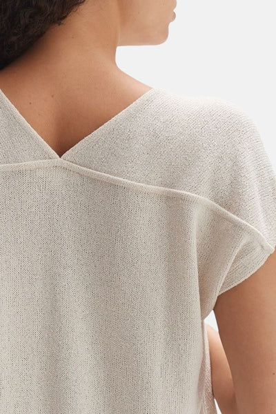 Ecru blouse met korte mouwen van OPUS, achterzijde, in textuurgebreide stof.