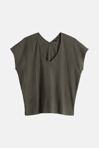 Blouse kaki à manches courtes de OPUS, texture gaufrée et col en V.
