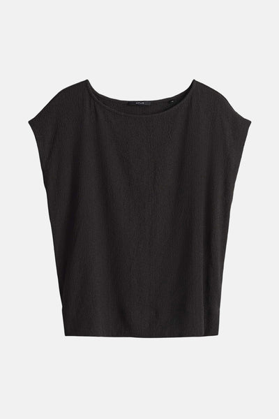 Bruin mouwloos blouse van OPUS, met een wafelstructuur.