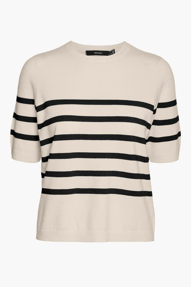Pull écru à rayures horizontales noires de VERO MODA, manches courtes.