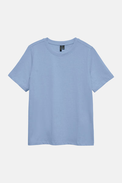 T-shirt bleu à manches courtes de VERO MODA®. Coupe classique sur un fond uni.