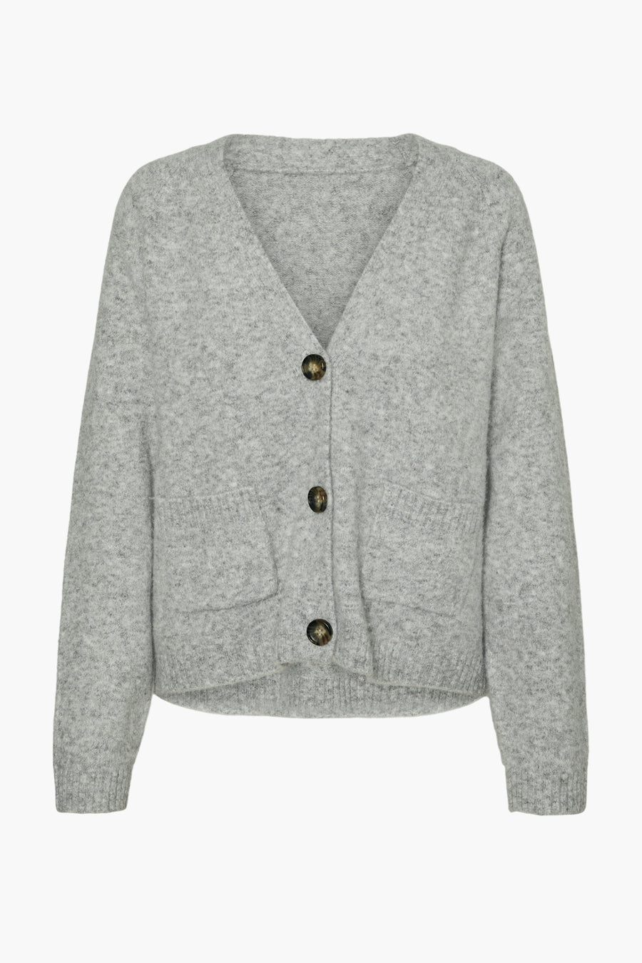 Cardigan gris en maille, de VERO MODA, avec trois boutons foncés et des poches plaquées.