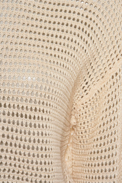 Pull à col rond écru de VERO MODA®, avec motif ajouré et texture en maille.
