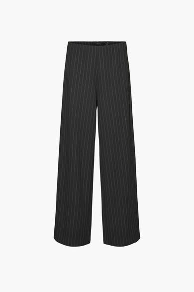 Pantalon noir à rayures verticales de VERO MODA, coupe ample et jambes larges.