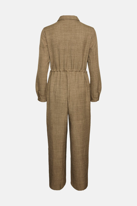 Bruin Vero Moda jumpsuit met linnen textuur en lange mouwen.