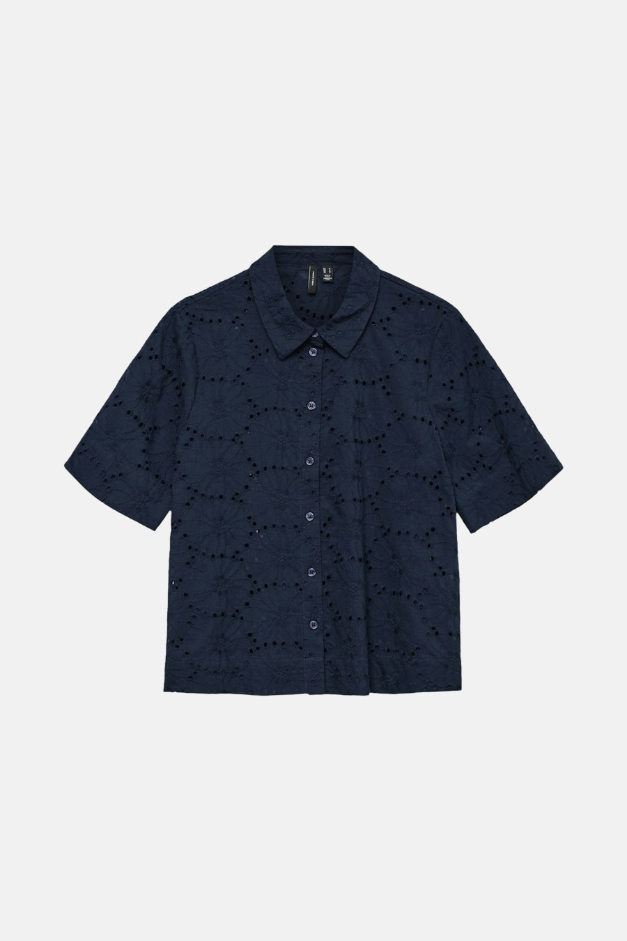 Blauwe blouse met korte mouwen van Vero Moda, versierd met bloemenbroderie en knoopsluiting.