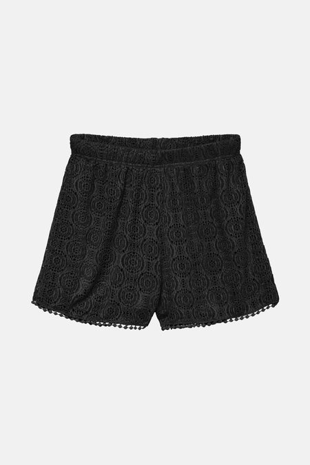 Kort kanten short van VERO MODA, met elastische tailleband en een zoom met kwastjes.
