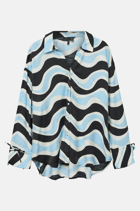 Multikleuren overhemd met lange mouwen van Vero Moda met een zwart, wit en blauw golvend patroon en geknoopte manchetten.