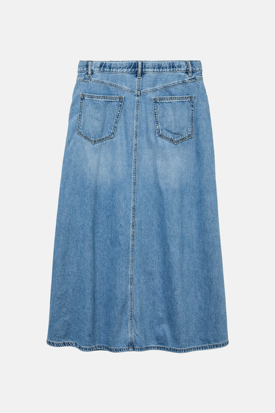 Middelblauwe lange spijkerrok van Vero Moda, met achterzakken en een rechte pasvorm.