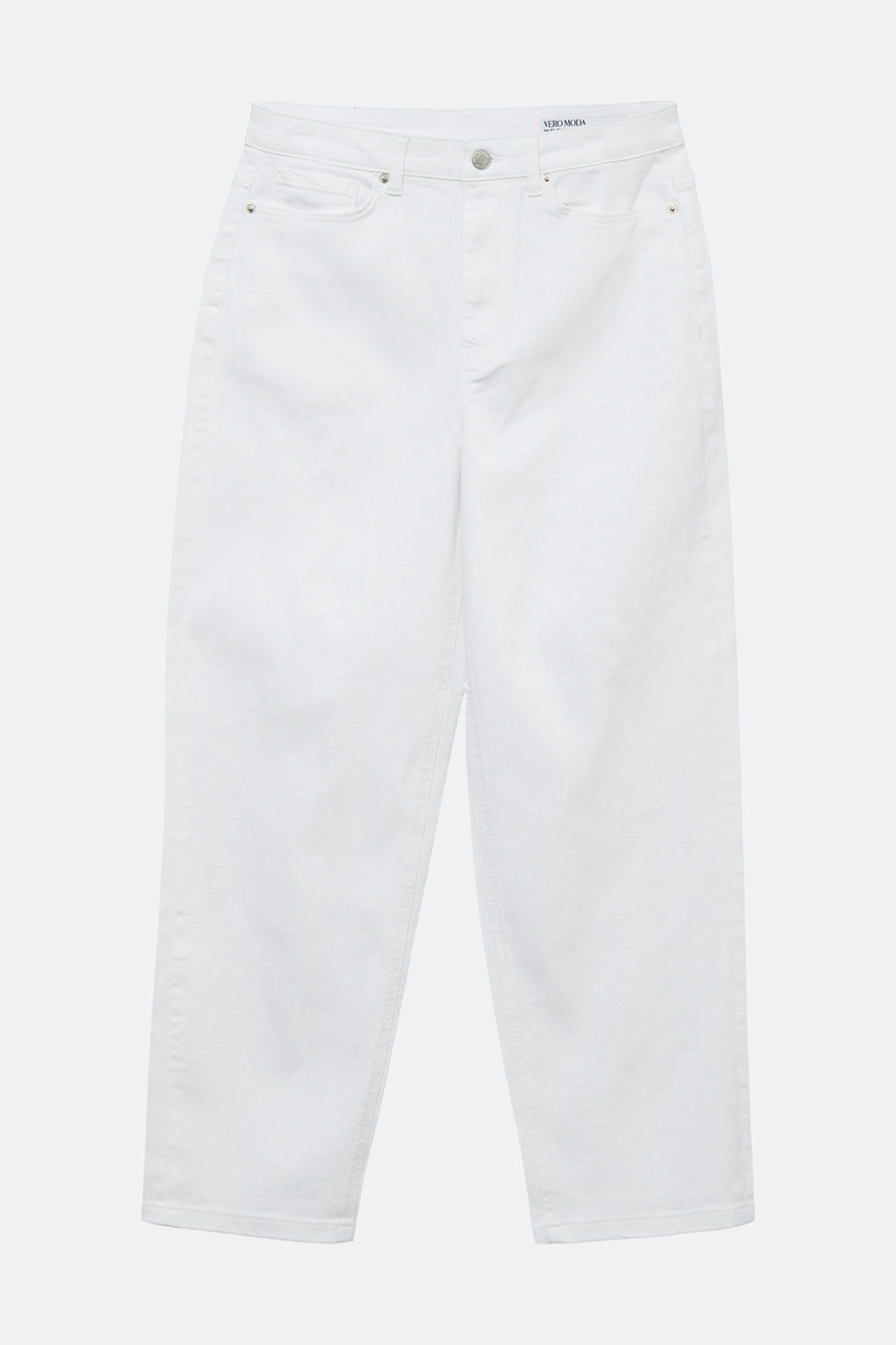 Jean blanc en denim de VERO MODA, coupe décontractée et jambes légèrement fuselées.
