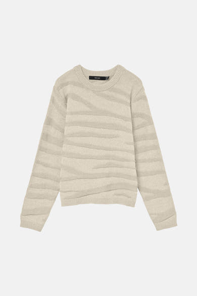 Pull à col rond écru de Vero Moda, avec motif texturé horizontal.
