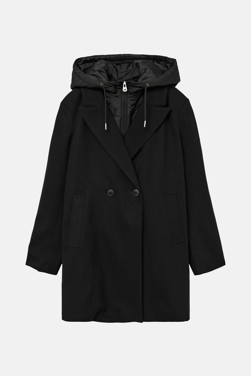 Korte zwarte jas van VERO MODA® met gewatteerde capuchon en dubbele rij knopen.