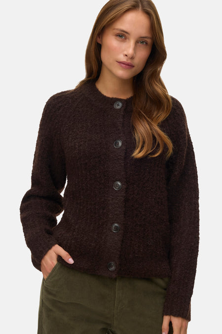 Bruine cardigan met teddy-structuur van Vero Moda, met een knoopsluiting aan de voorkant.