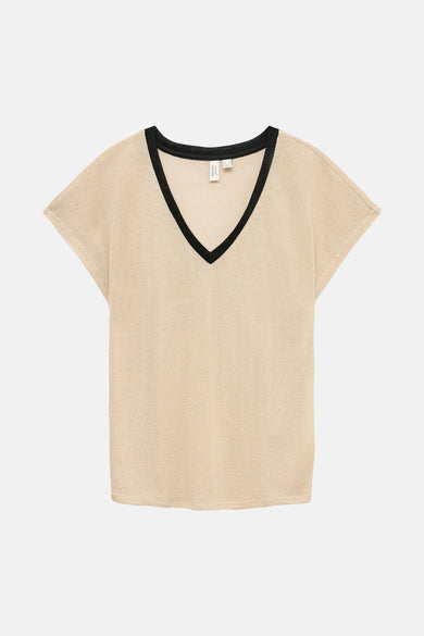 T-shirt à manches courtes beige de VERO MODA avec col en V noir.