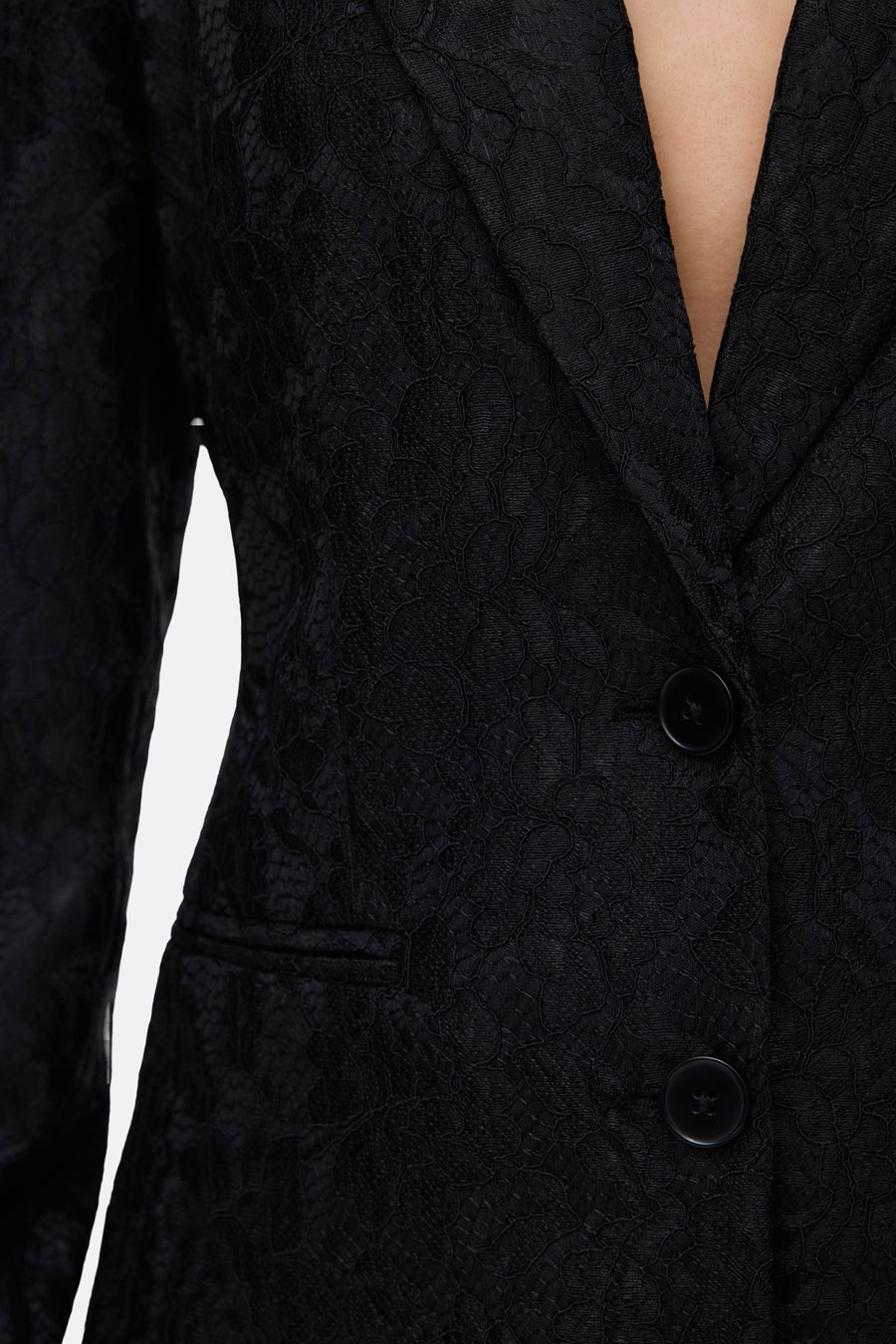 Zwarte kanten blazer van VERO MODA, met een sluiting met twee knopen en een paspelzak.