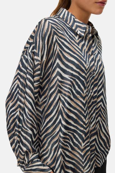 Chemisier à manches longues multicolore de Vero Moda avec un imprimé zébré.