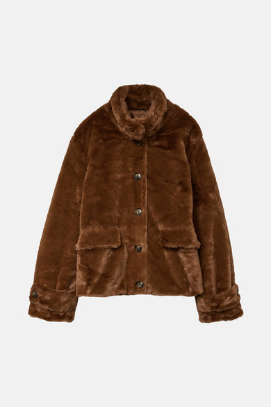 Kort bruin fauxbont jasje van VERO MODA, met knopen en opgestikte zakken.