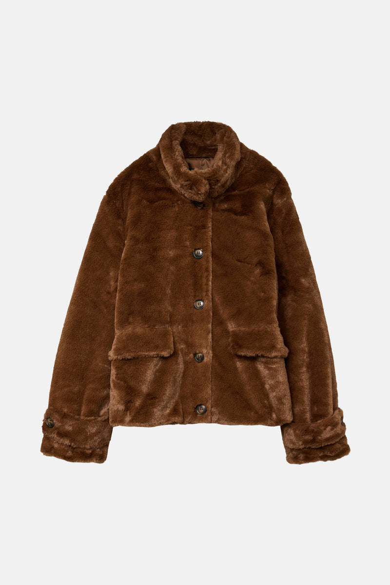 Kort bruin fauxbont jasje van VERO MODA, met knopen en opgestikte zakken.