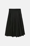 Jupe longue noire de VERO MODA®, plissée et coupée à plat.