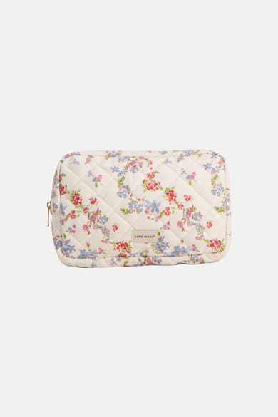 Beige toilettas van VERO MODA, meerkleurig bloemenpatroon, ruitvormig doorgestikt, gouden ritssluiting.
