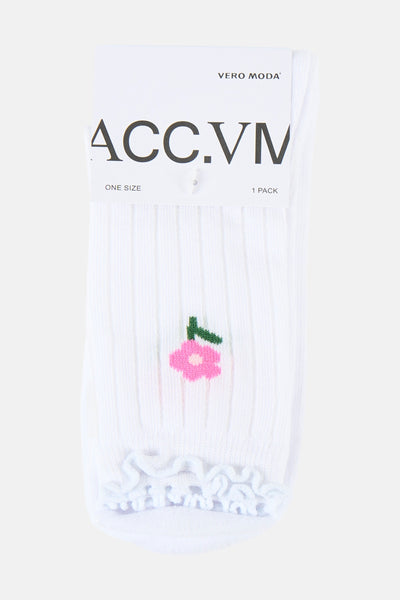 Witte sokken van VERO MODA® met geborduurd bloemenpatroon en rucheboord.
