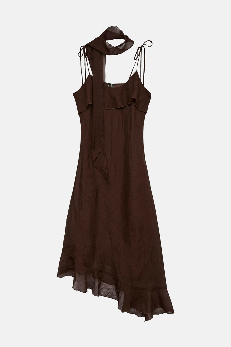 Bruine korte jurk met bandjes van VERO MODA®, met ruchesdetails en bijpassende sjaal.