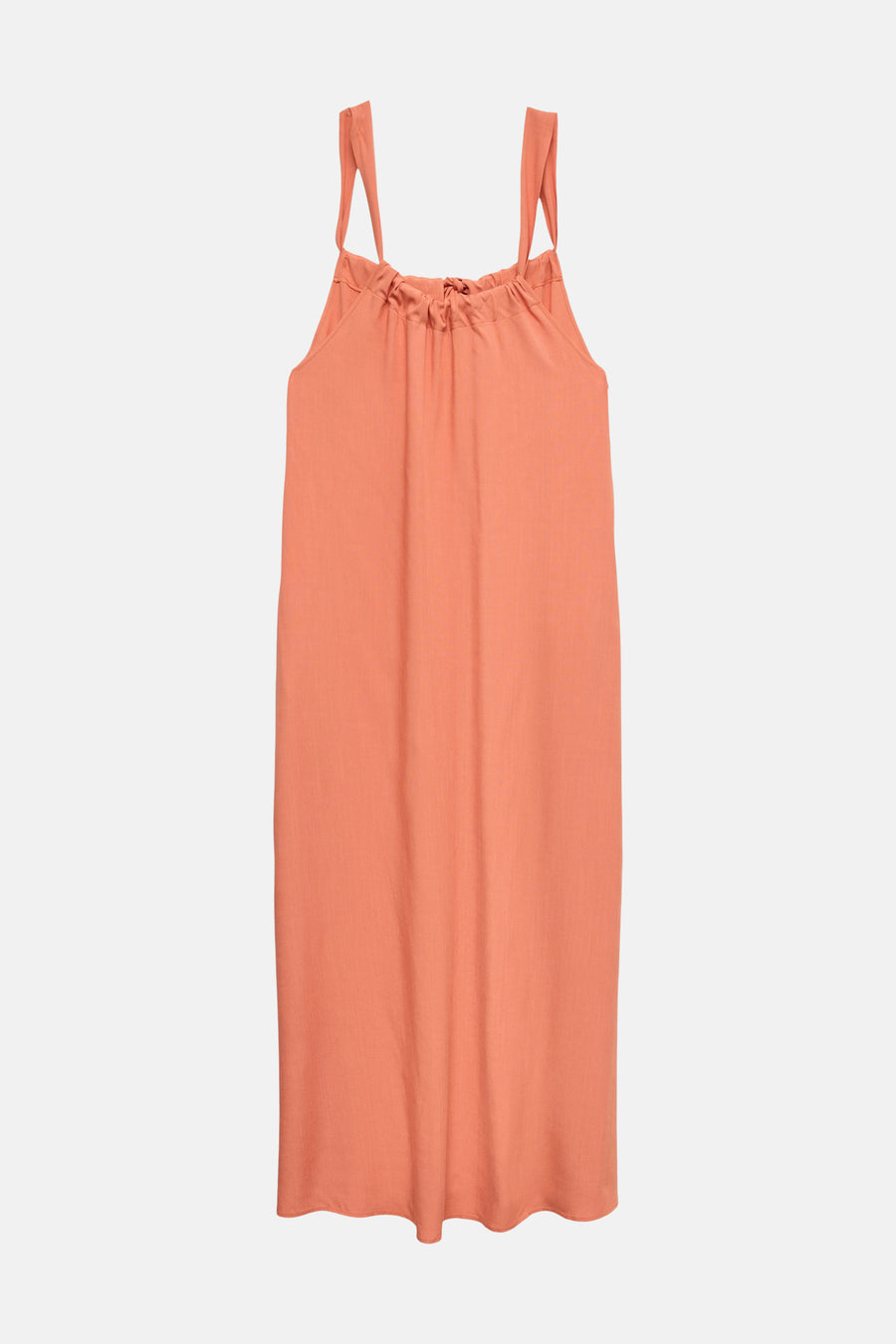 Robe longue orange de VERO MODA® avec bretelles fines et décolleté élastiqué froncé.