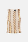 Top crochet écru multicolore de VERO MODA à motifs de rayures ondulées marron et jaunes.