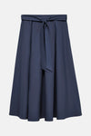 Blauwe midi-rok van VERO MODA®, met een strikceintuur in de taille.