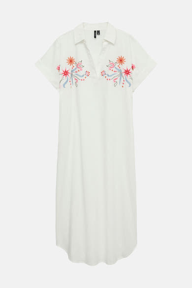 Wit VERO MODA®-jurk met kleurrijke bloemenborduursels, kraag en V-hals.