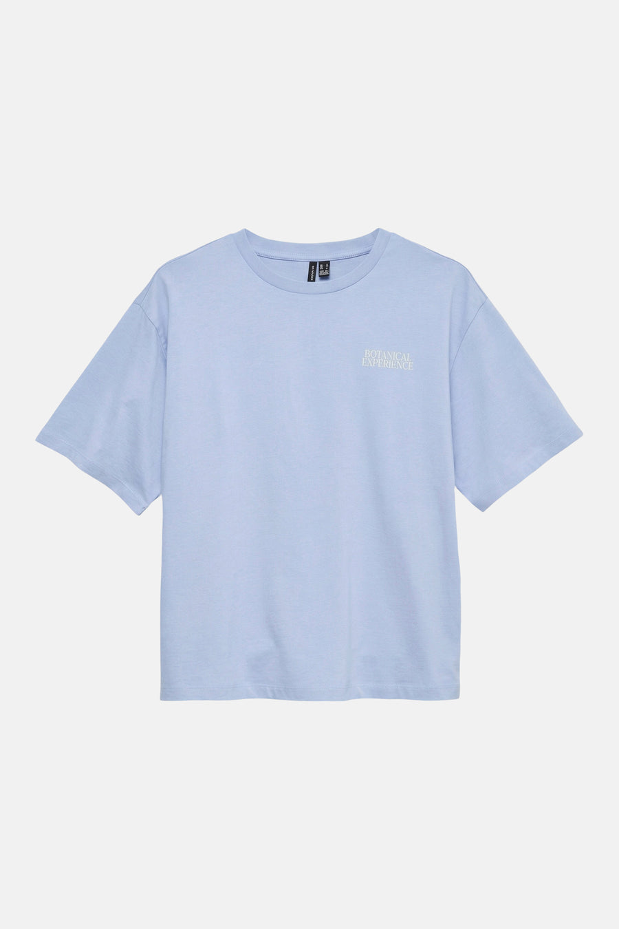 Lichtblauw T-shirt van VERO MODA met witte botanische print en tekst op de achterkant.